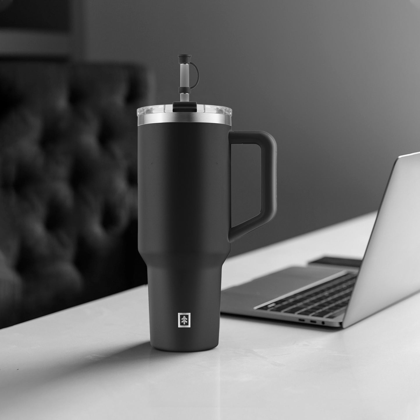 Zelda 1180ml/40Oz Bottle Black